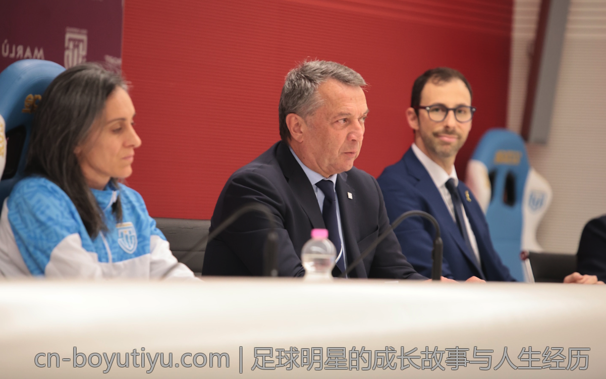 足球明星的成长故事与人生经历